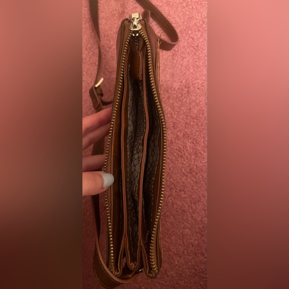 Steve Madden Brown Crossbody Bag with Sleek Design